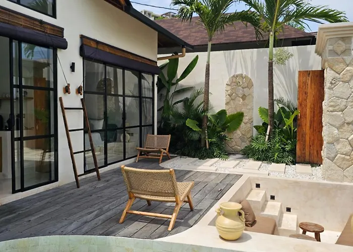 Villa Ayora - Brand New - Ocean View - Fully Private, Architect-designed Cliffside - *