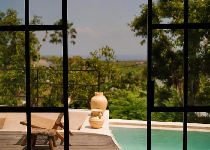 Villa Ayora - Brand New - Ocean View - Fully Private, Architect-designed Cliffside - *