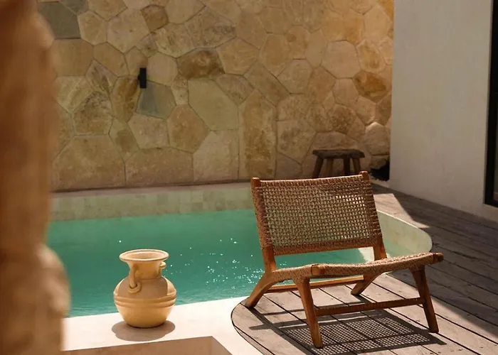 Ayora - Brand New - Ocean View - Fully Private, Architect-designed Cliffside - *