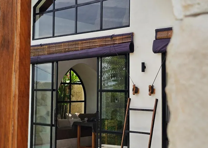 Villa Ayora - Brand New - Ocean View - Fully Private, Architect-designed Cliffside - *