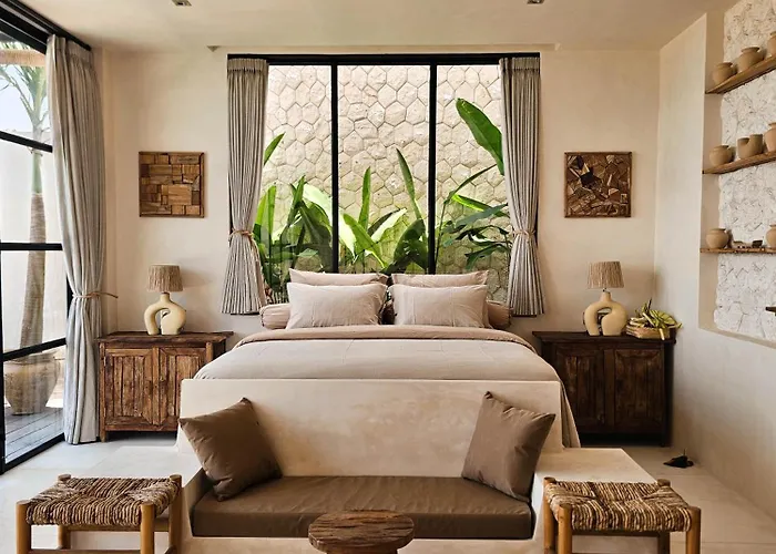 Villa Ayora - Brand New - Ocean View - Fully Private, Architect-designed Cliffside -